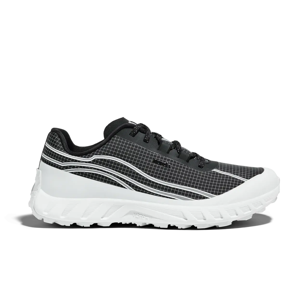 002 Trail Runner (Women's) 1