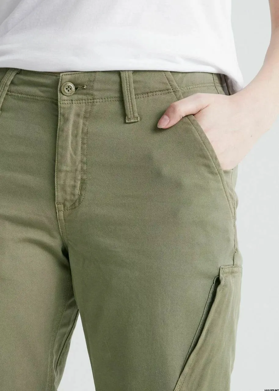 Live Free Adventure Pant (Women's) 5