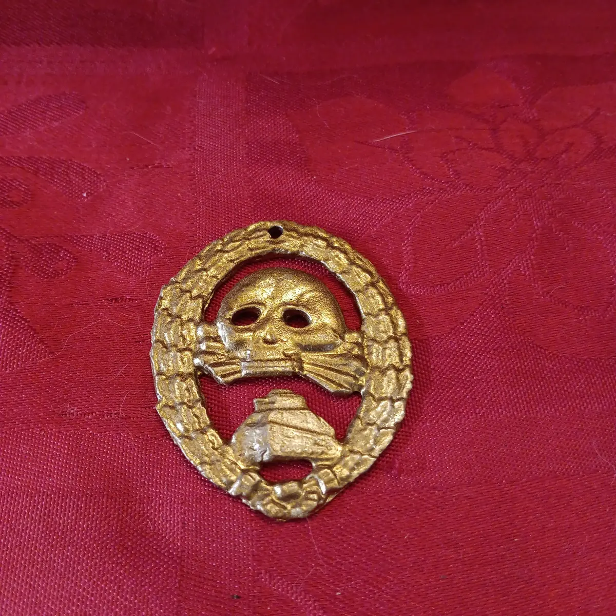 Lead Wwii Natzi Skull Tank Badge / Pendant 1