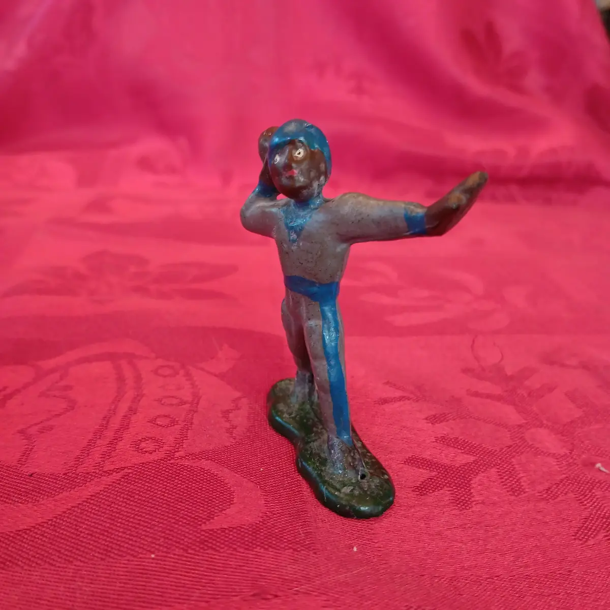 Lead Black Americana Md Blue Football Player Throwing Ball 2