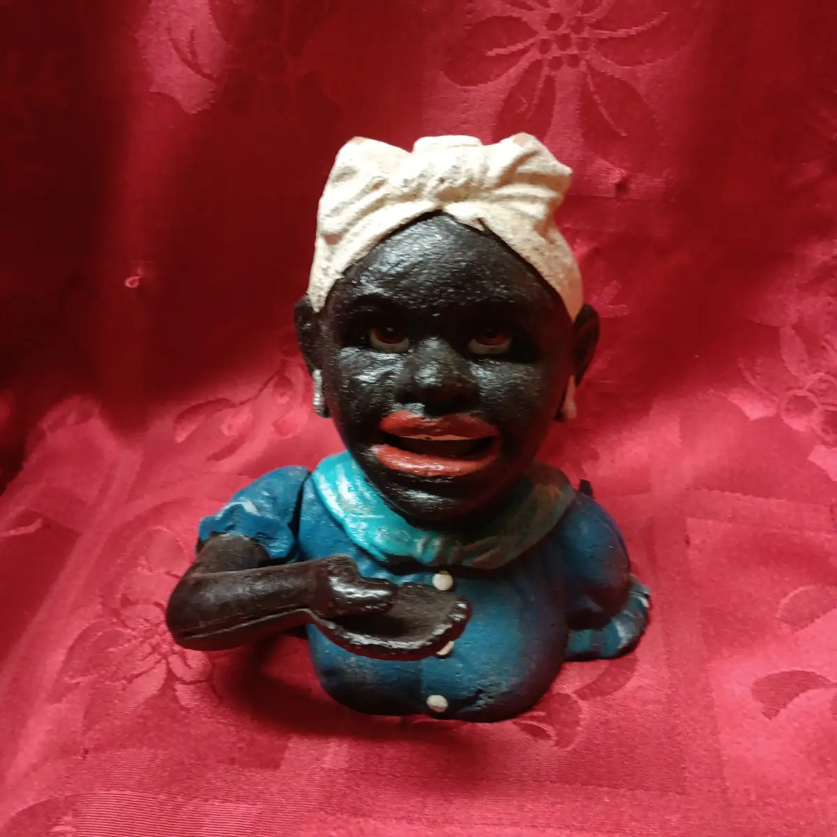 Cast Iron Mechanical Bank - Small Maid 1