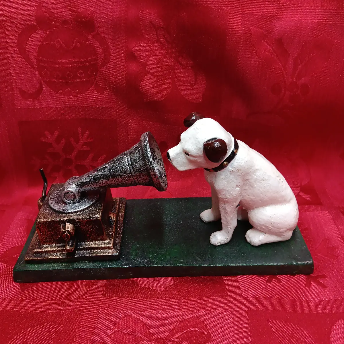 Nipper Dog Cast Iron Figurine - Rca Nipper Dog W/ Gramophone Victor 1
