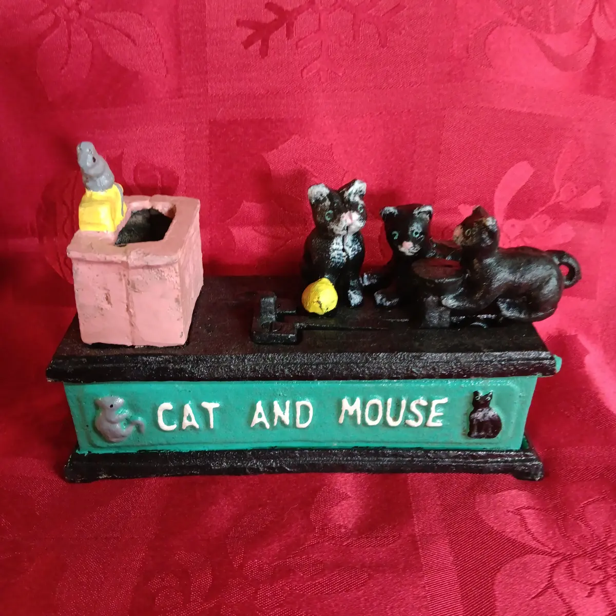 Cat And Mouse Cast Iron Mechanical Coin Bank 1