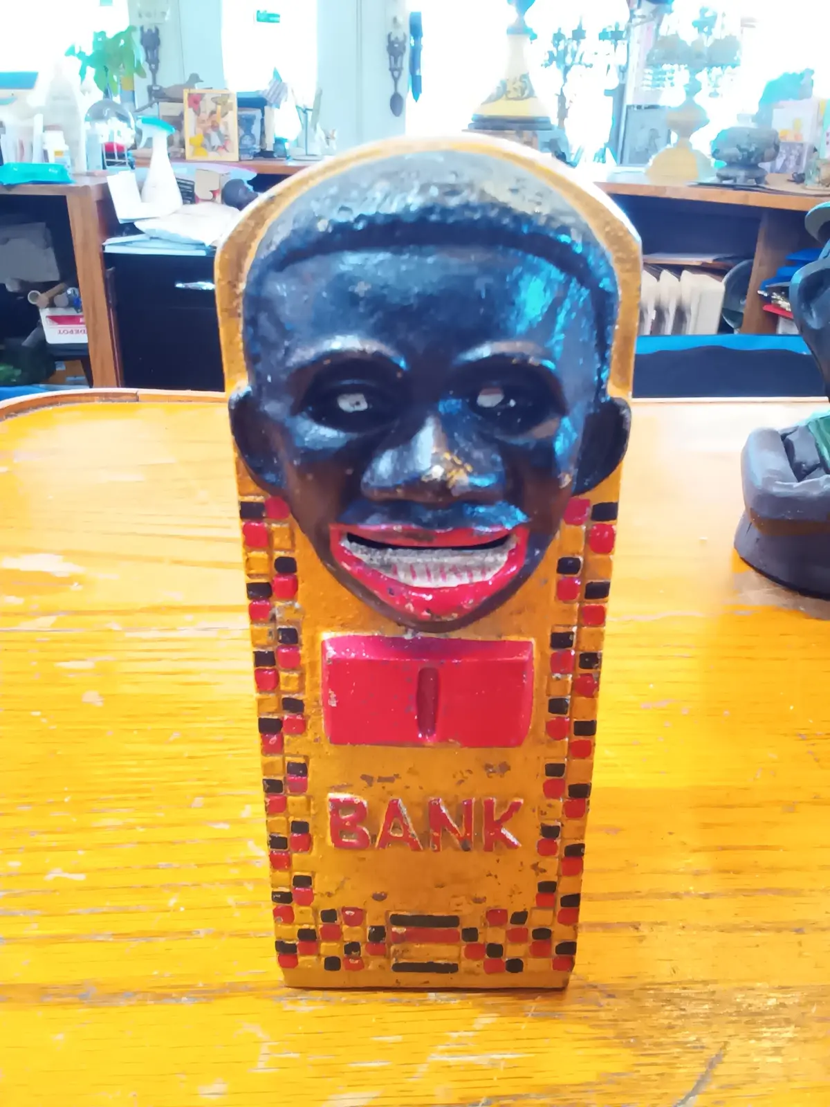 Cast Iron Bank Americana 1