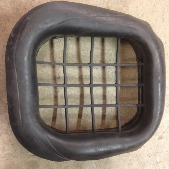 993 Grille Fresh Air Rubber Intake On Engine Lid  1995-98 
 Ask About Discounted Shipping! 1