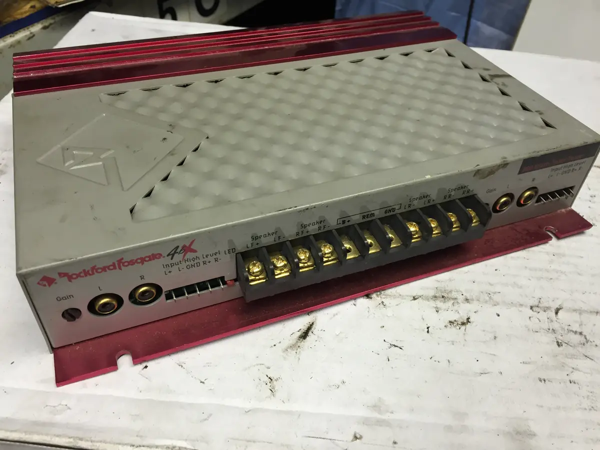 Rockford Amplifier Fosgate 4.6X 300 Watt 1