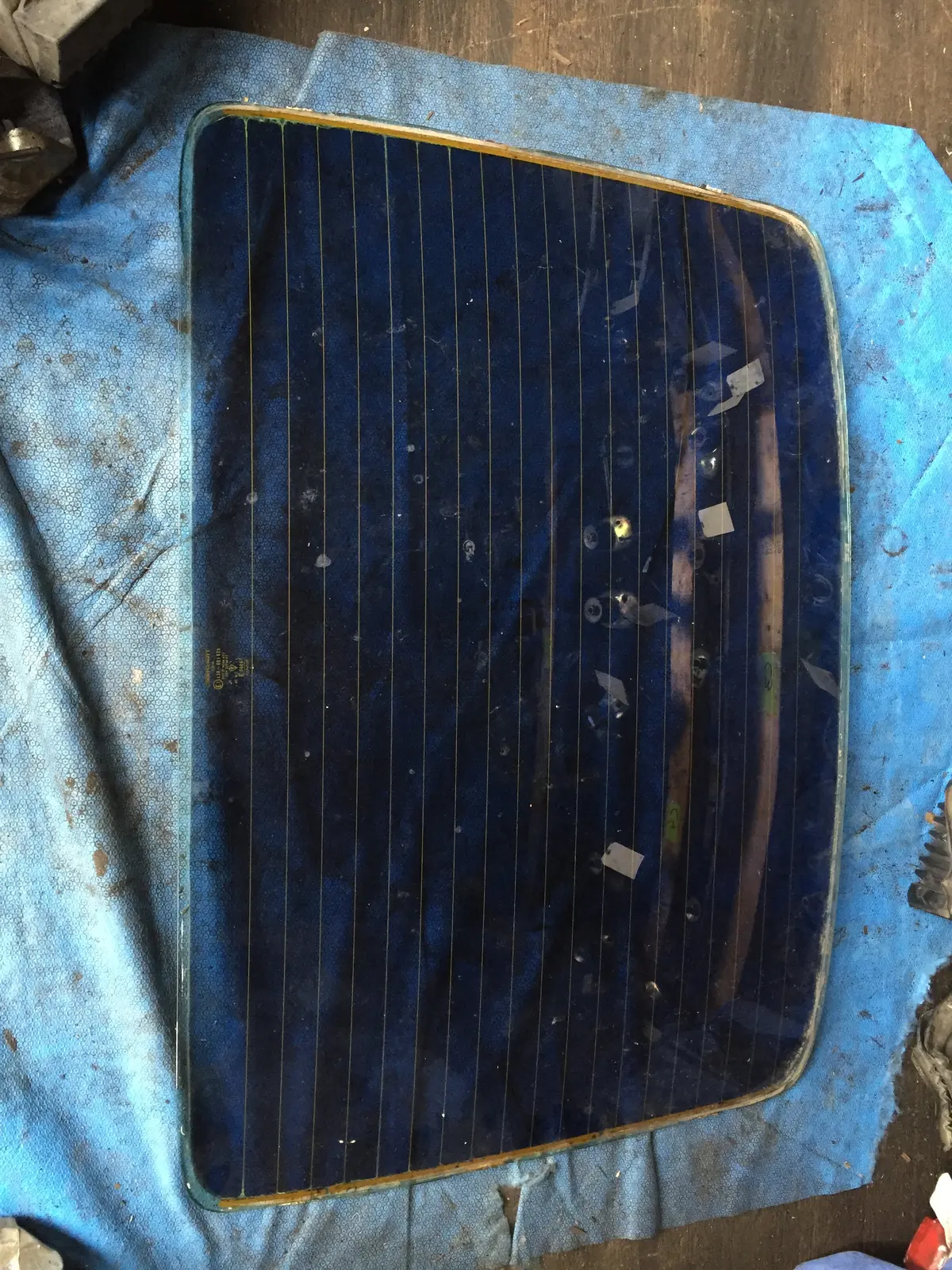 993 Rear Window Glass Coupe With Defroster - 993.545.107.13 1