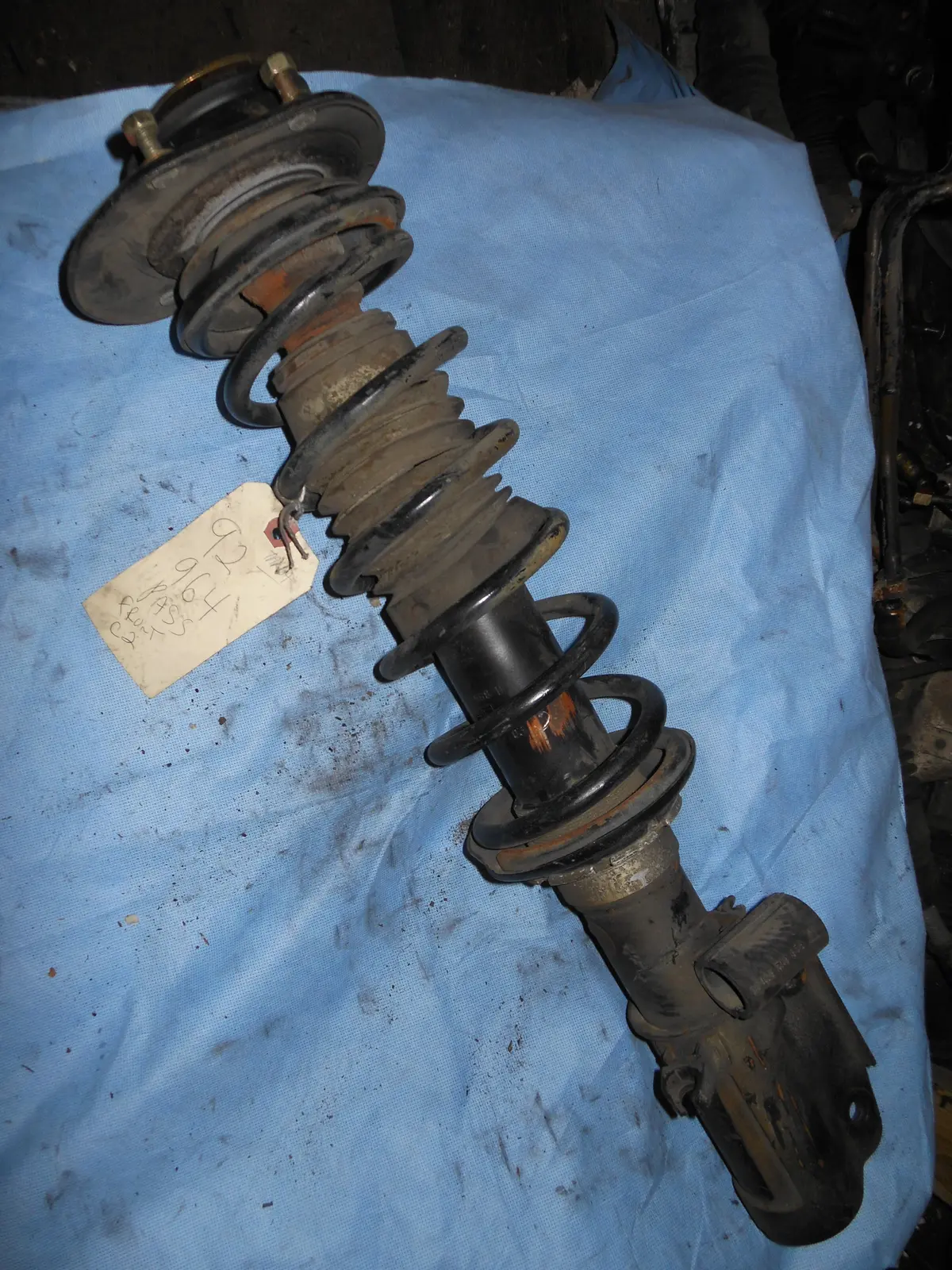 964 993 Front Strut Right Boge Assembly Spring, Sleeve, Camber Plate 1989-95 C2/C4/Turbo - 964.343.042.03 1