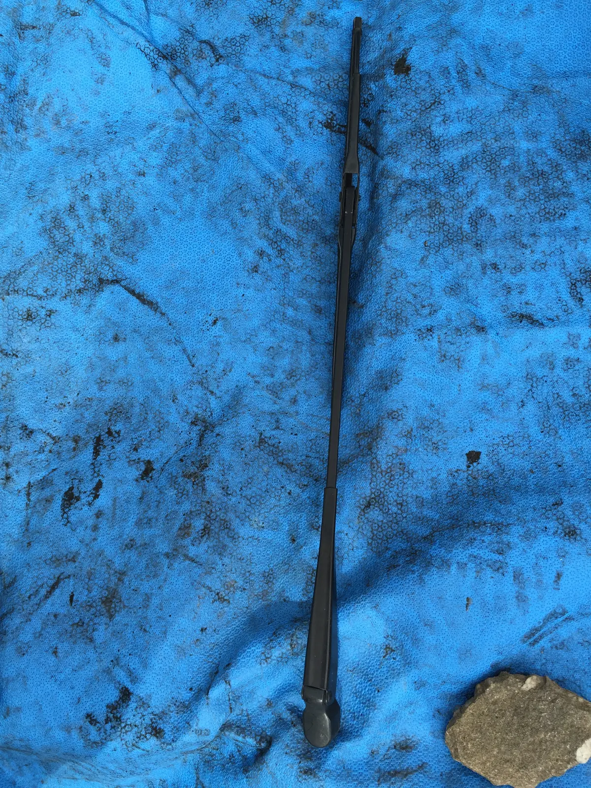 911 Wiper Arm Left Straight 1