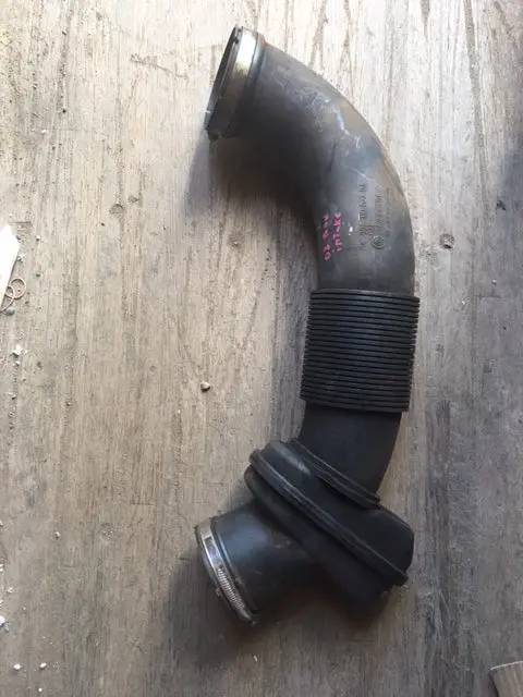 Porsche 911 Boxster 986 Cold Air Intake Hose Pipe - 996.110.027.04 1