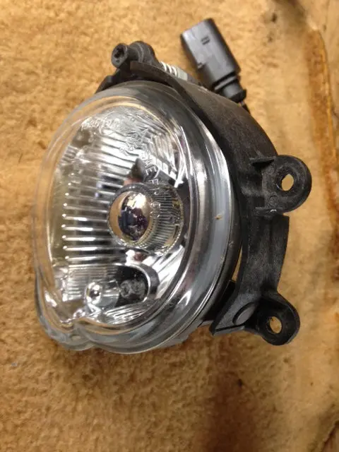 987 Cayman Fog Light Right 987.631.084.01 Mint - 987.631.084.00 1