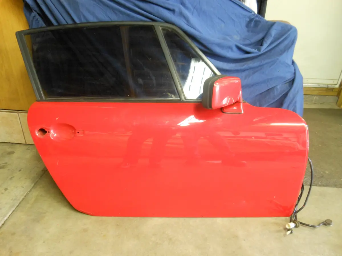 911 Sc Door Coupe Red Right Passenger Round Access Hole Era 1982 - 911.531.006.21 1
