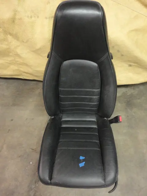 911 Seat Right Black 2/2 Way Power Needs Reupholstery - 1