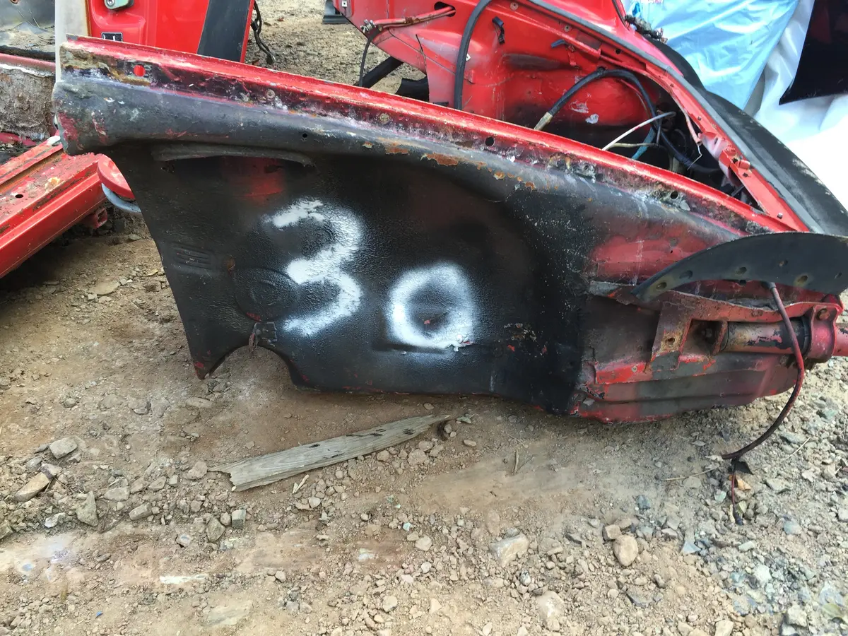 911 Front Apron Wheelhouse Passenger Right Body Cut Mount Steering Rack Good To Latch Panel On Passenger Side Driver Side Under Battery Rotted 1977 1