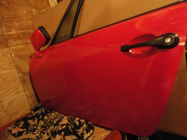 911 Door Left Driver, Cabriolet With Exterior Mirror And Door Handle Round Access Hole Era Red Very Nice 1988 - 911.531.005.23 1
