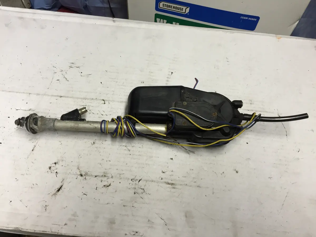911 Hirschman Power Antenna - Chrome Nut - No Antenna Lead 1