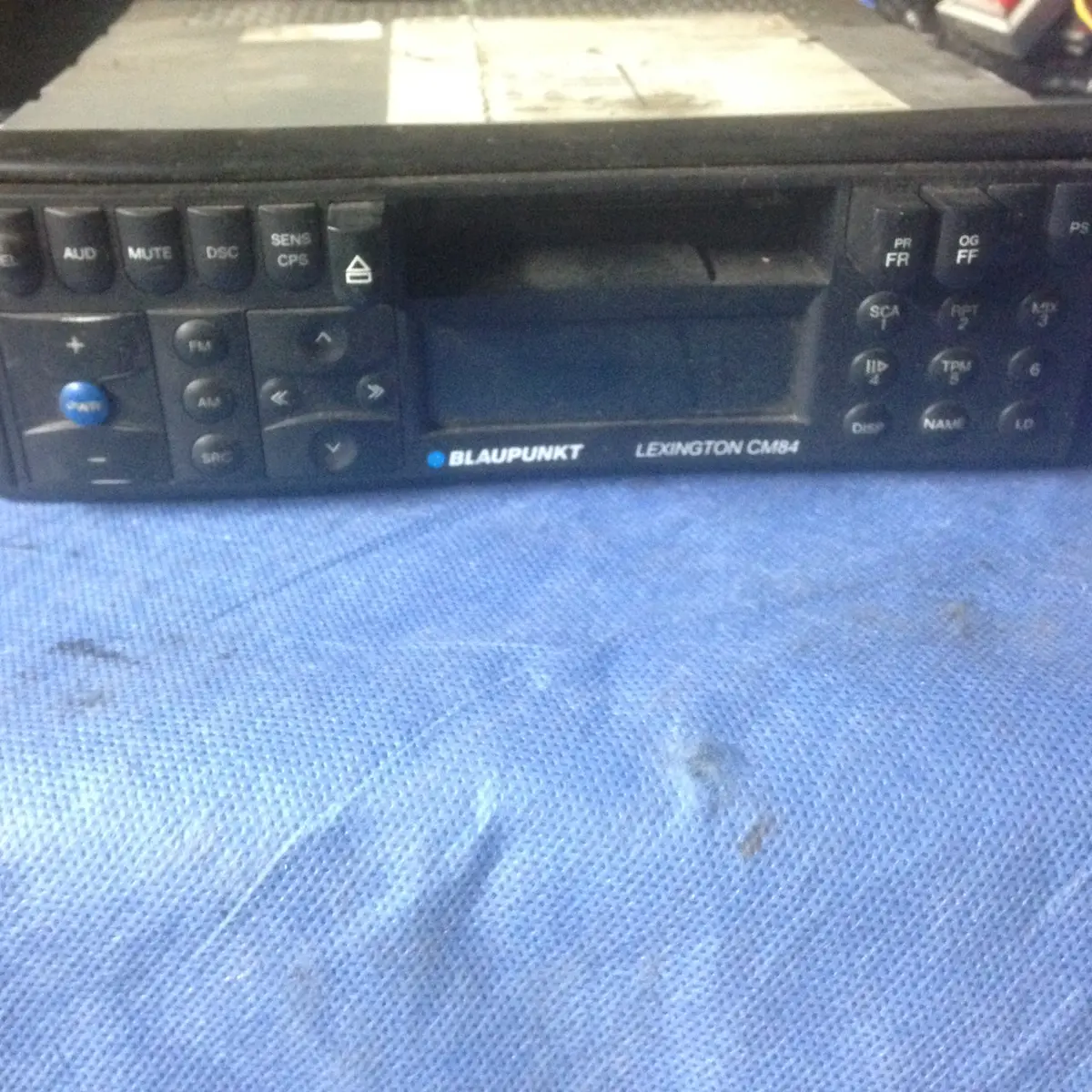 Blaupunkt Lexington Cm84 With Wiring Untested  For Parts As Is Non Returnable - 1
