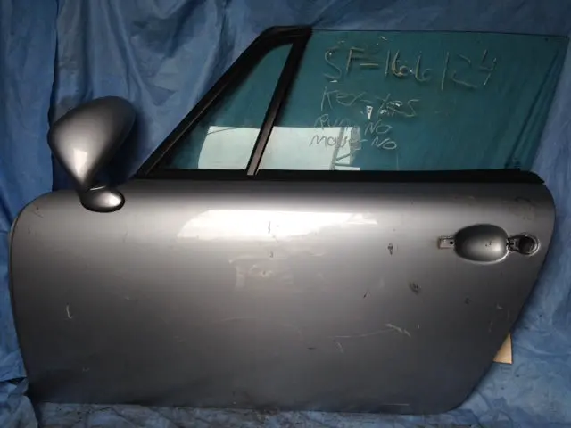 993 Door Cabrio Left Driver With Vent Glass And Aero Mirror Gray - 911.531.005.23 1