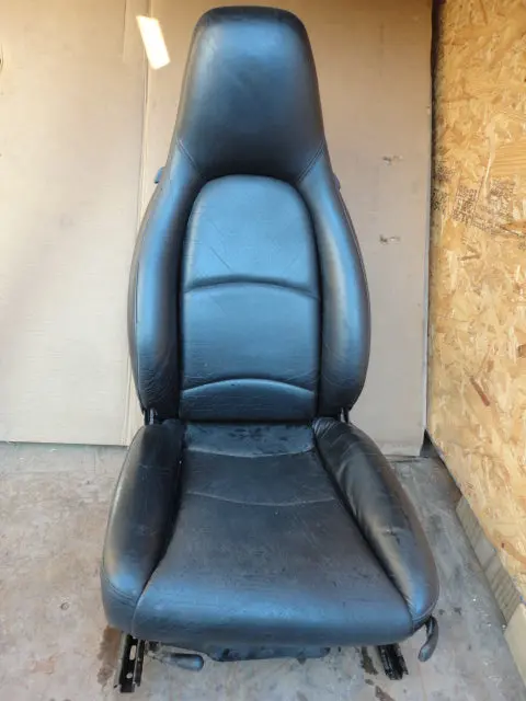 993 Seat Right 2-2 Way Power Black 1995 Slight Bend To Rear Seatback/Bent - 1