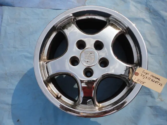 Wheel Replica Cup 1 7.5J X17 H2  Et23 Italy
Chrome Or Silver Available - 1