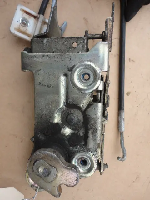 993 Door Latch Lock Left Driver With Bowden Cable 993.531.509.00 - 993.531.053.03 1