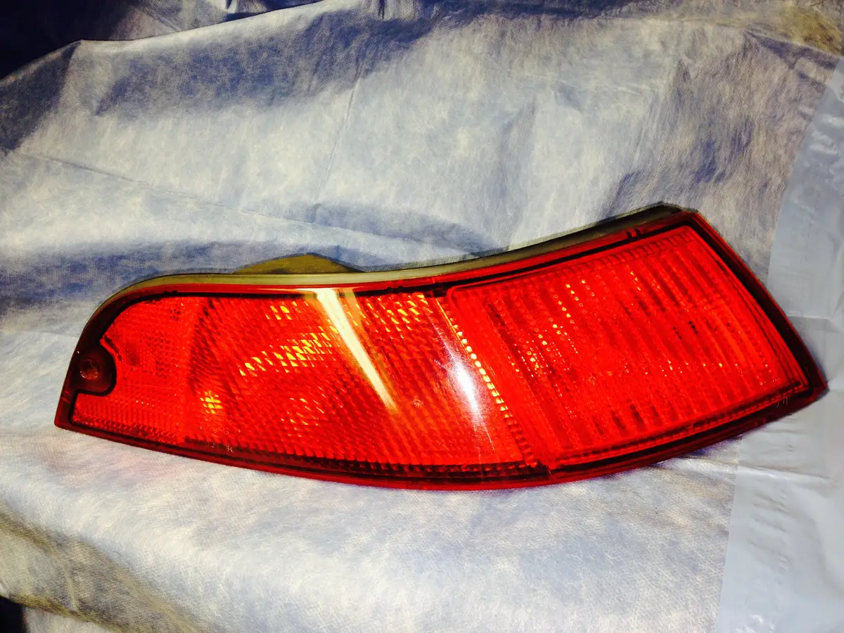 993 Tail Light Left Driver 1