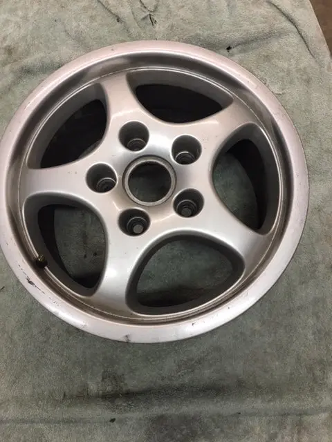 964 Wheel  8Jx16  Et 52 H  Silver Metallic 1992+ - 944.362.116.00 1