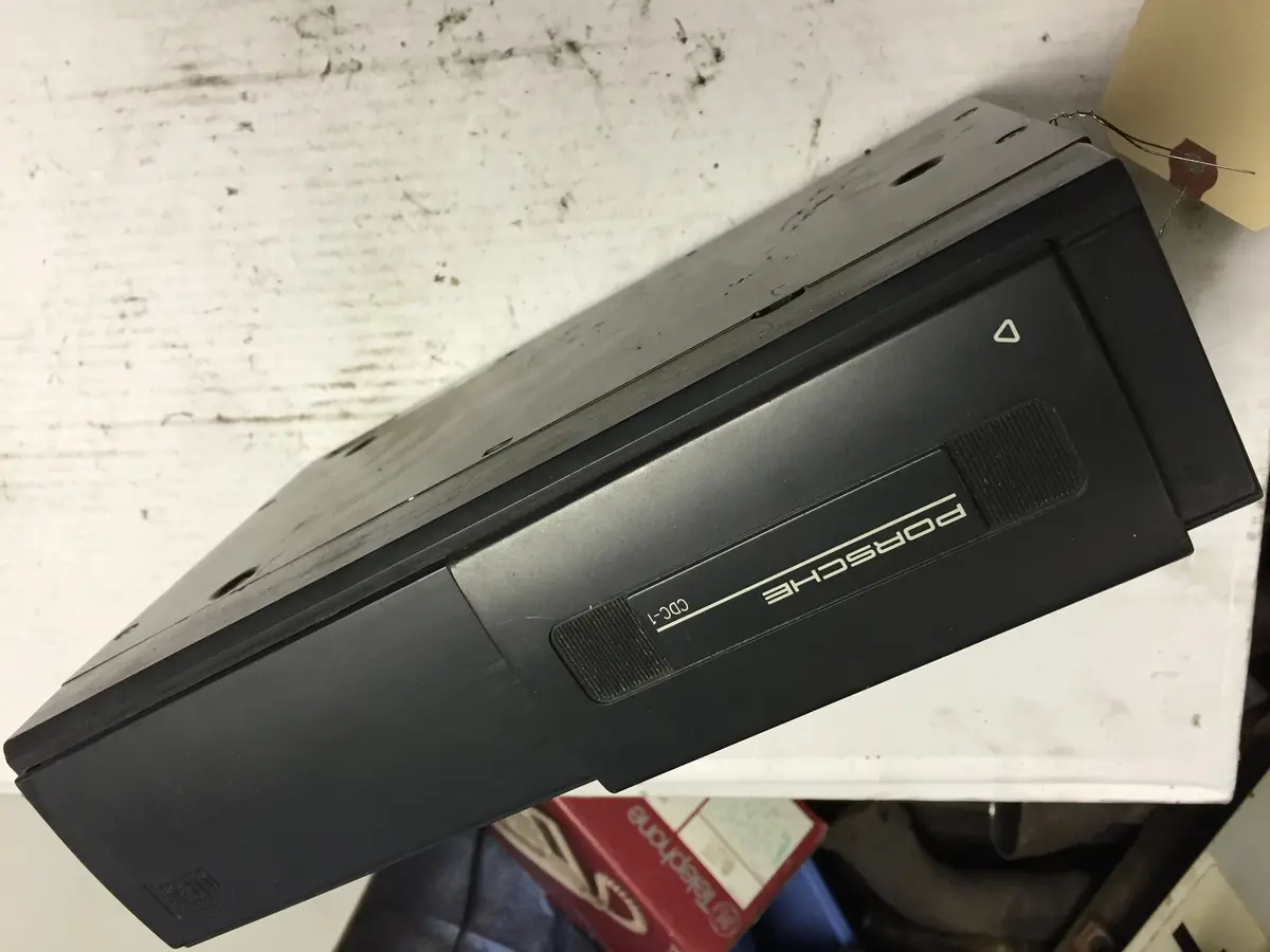 Porsche Cdc-1 Compact Disc Changer Includes Magazine 1