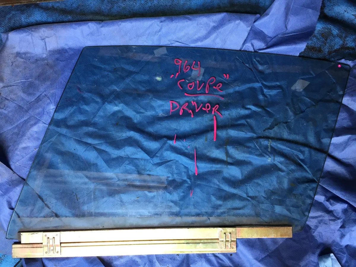 964 Door Glass Coupe Left Drivers Window With Lifting Rail Channel - 901.542.101.35 1