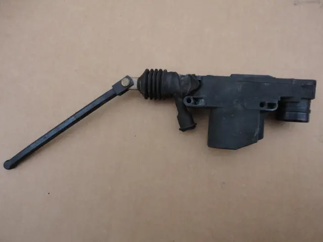 993 Power Door Lock Motor Actuator With Plastic Rod No Wire Connector 1996 1