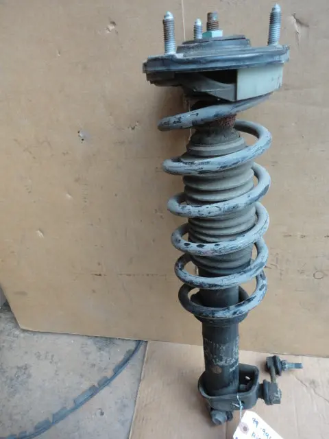 996 Rear Shock Strut Spring Assembly C2
996.333.051.43 Cabriolet 1999 Oversize Shipping Charges Will Apply. - 996.333.051.04 1