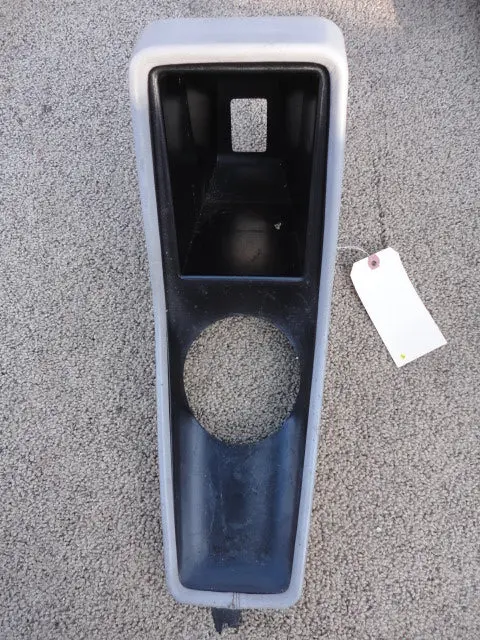 911 Center Console Grey Leatherette  No Switches, Broken Tab, 1988, Back Cap Holes Broken - 911.552.030.50 1
