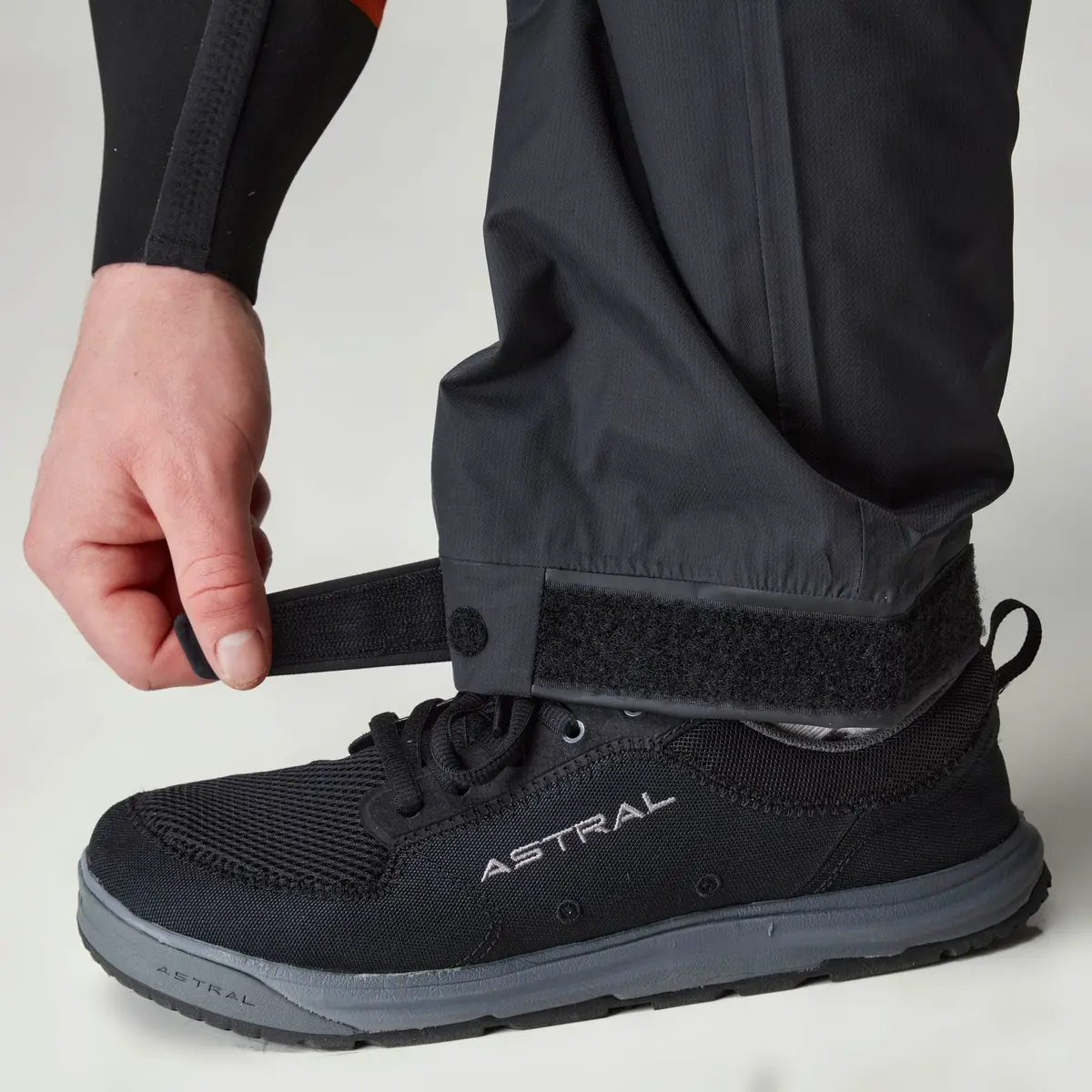 Endurance Splash Pant (Men's) 3