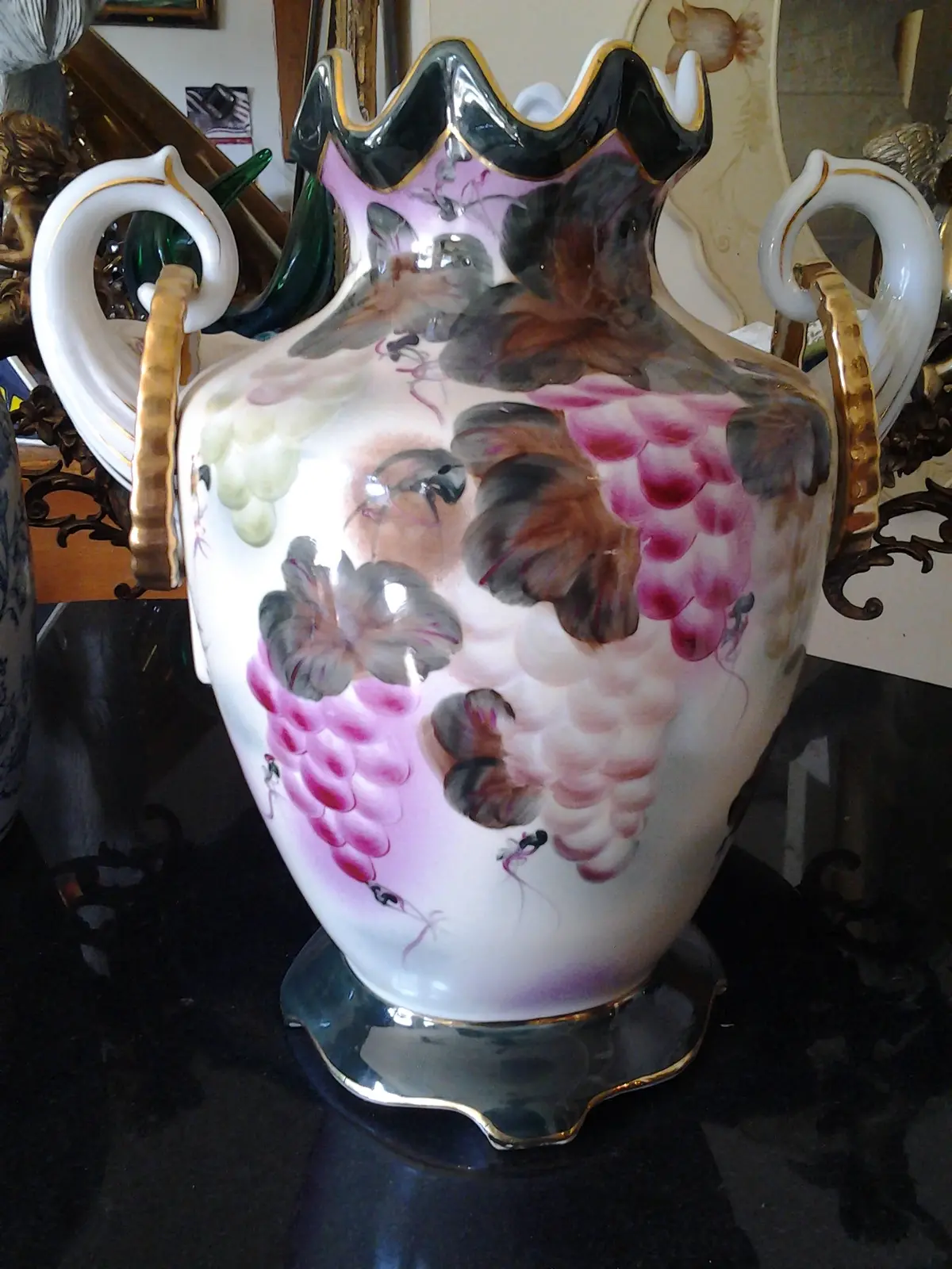 Porcelain - Flower Vase W/ Hand Painted Grape Fruit 1