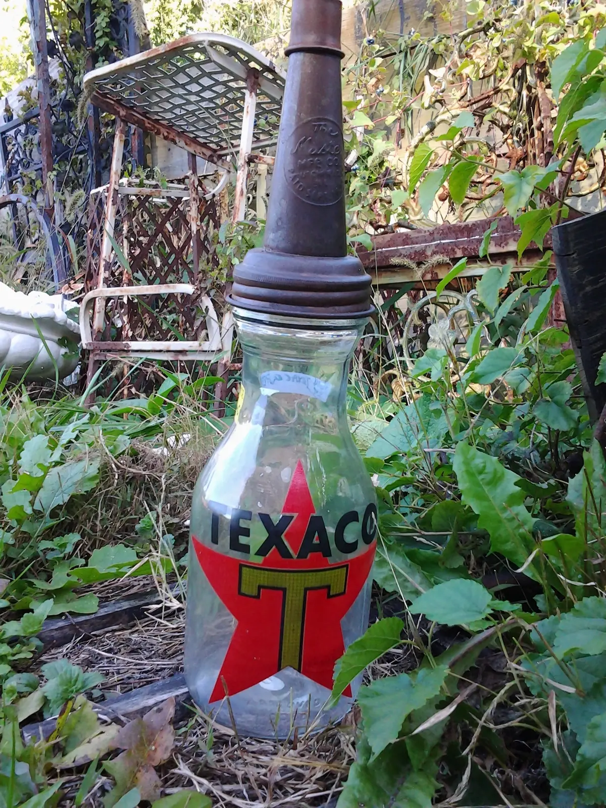 Oil Bottle - Texaco " T " W/ Lid Cap 1