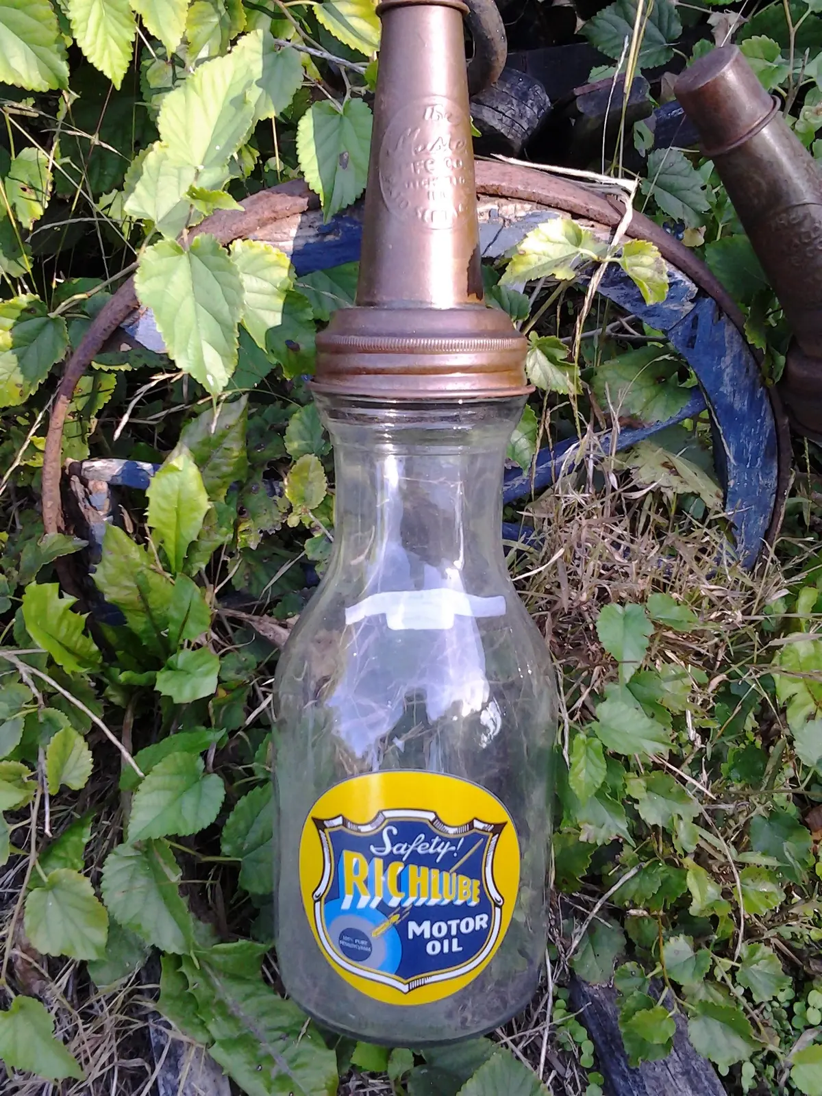Oil Bottle - Richlube Motor Oil W/ Lid Cap 1