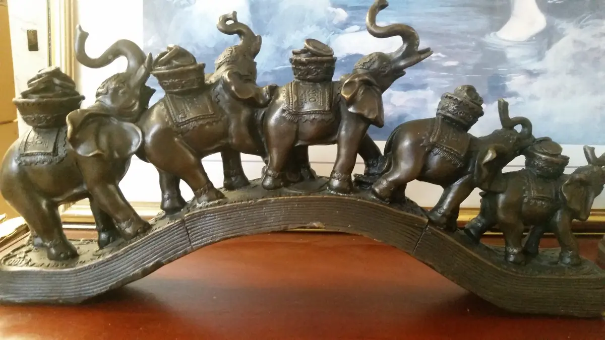 Bronze Figurine - 5 Elephant On Dollars Bridge 1