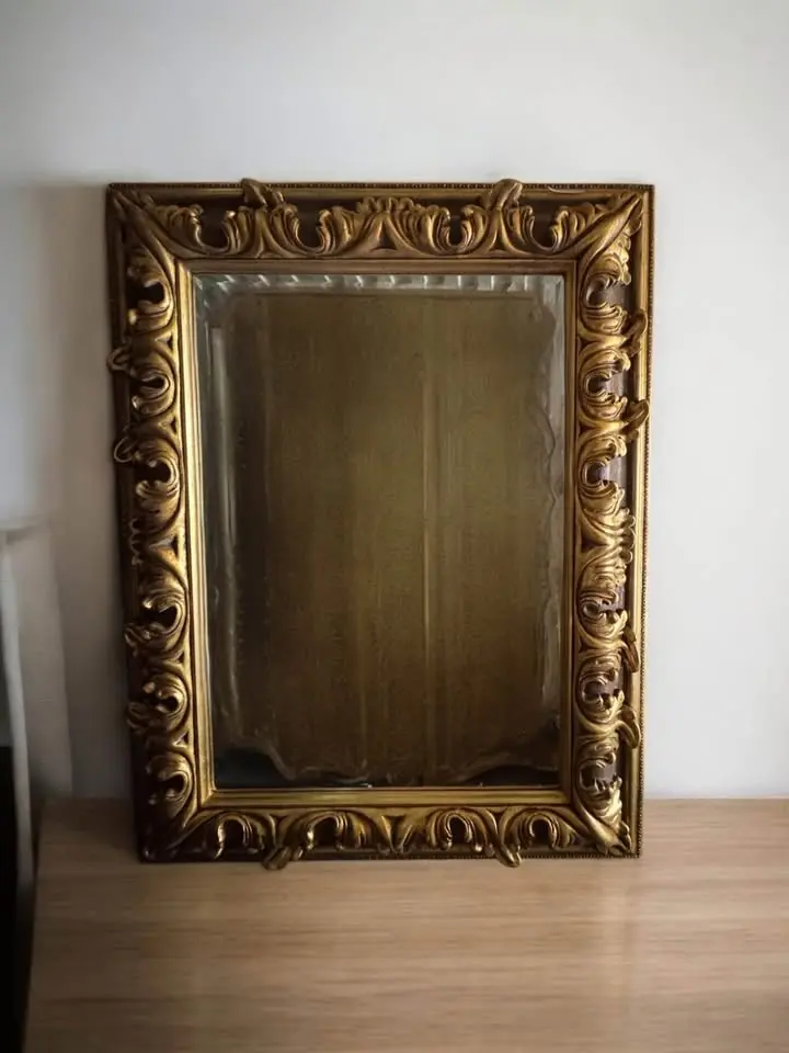 Gilded Elegance: Large Victorian Mirror With Sculpted Frame 1