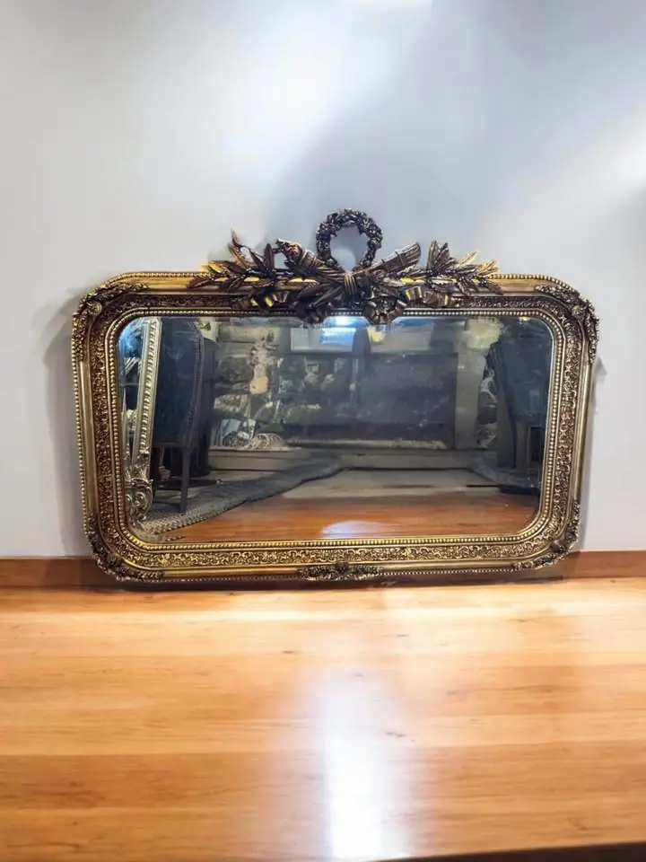 Louis Xvi-Style Giltwood Mirror With Laurel Crest 1