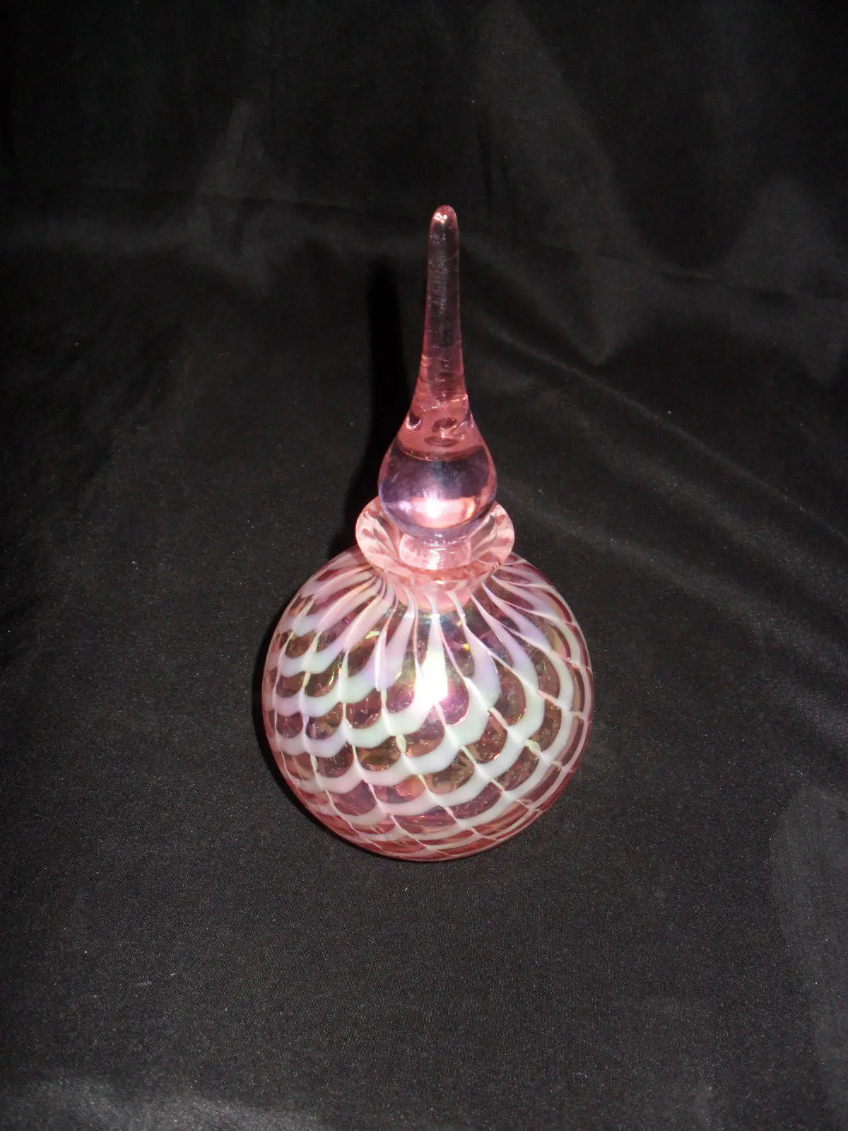Glass Bottle - Pink Perfume Bottle With Stopper 1