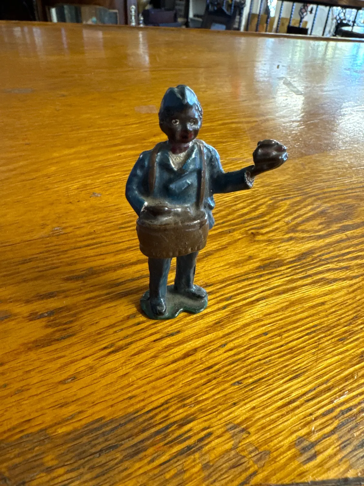 Lead Black Americana Mailman 1