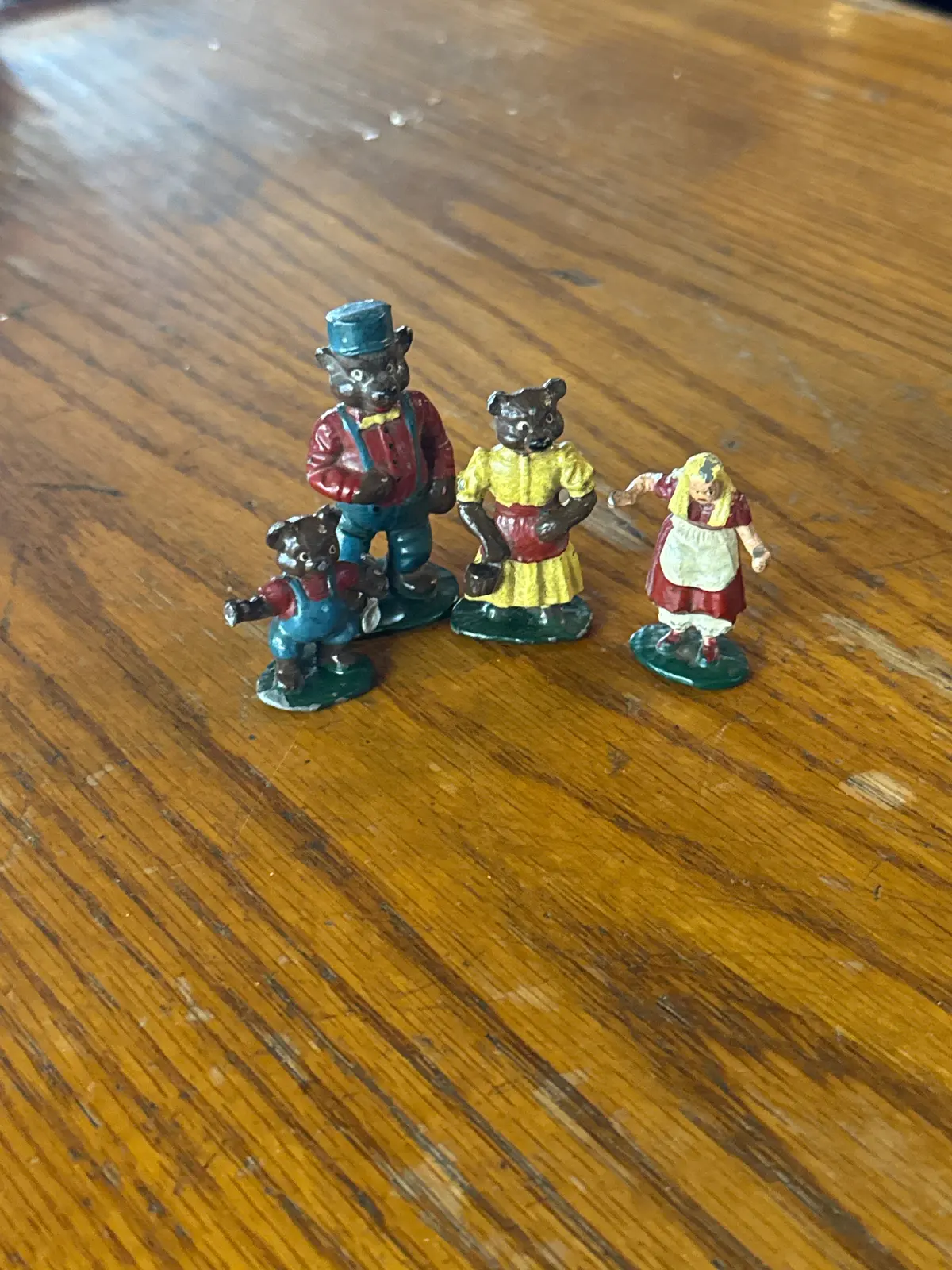 Solid Lead Goldilocks & 3 Bears Statue 1