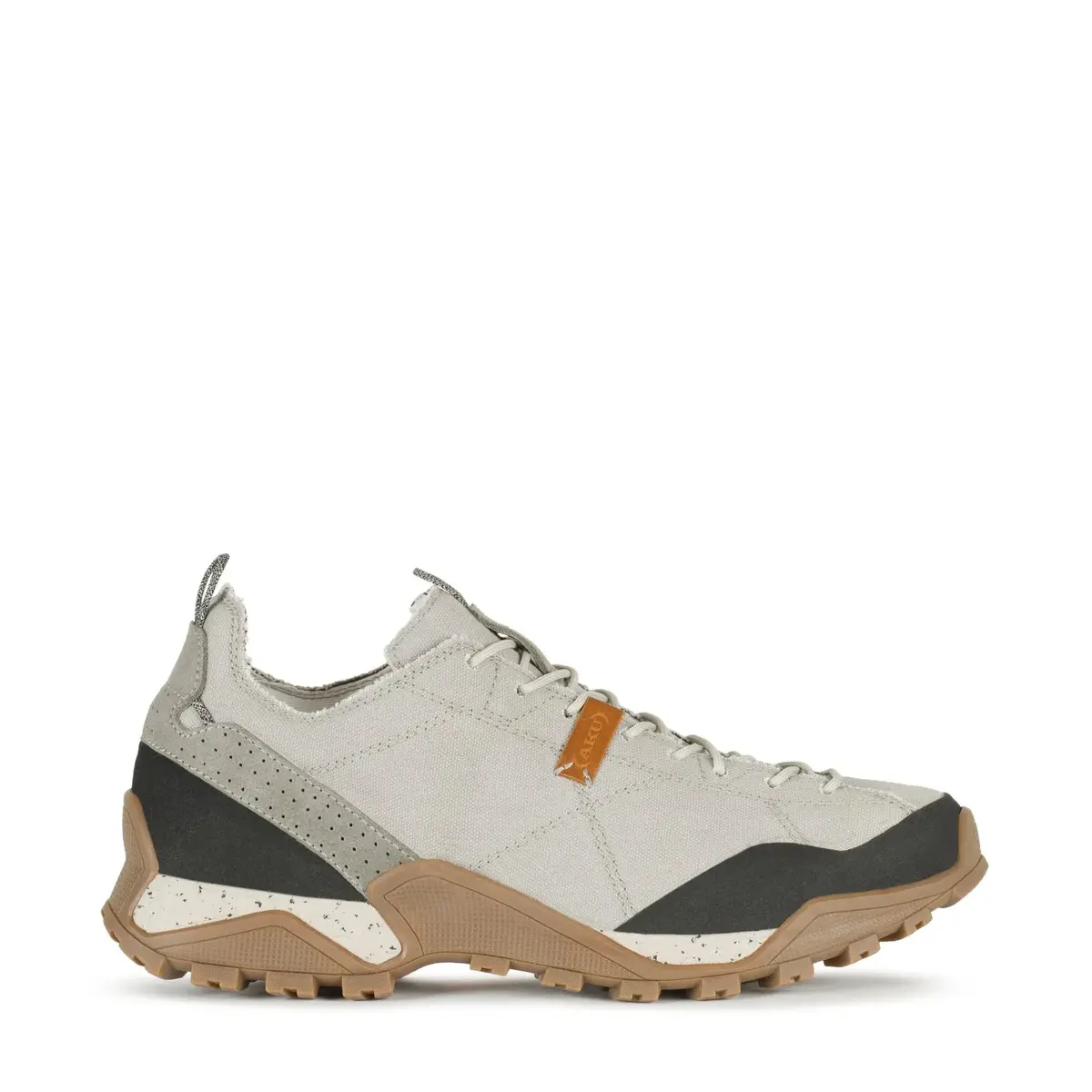 Nativa Canvas (Women's) - 647 - Past Season 1