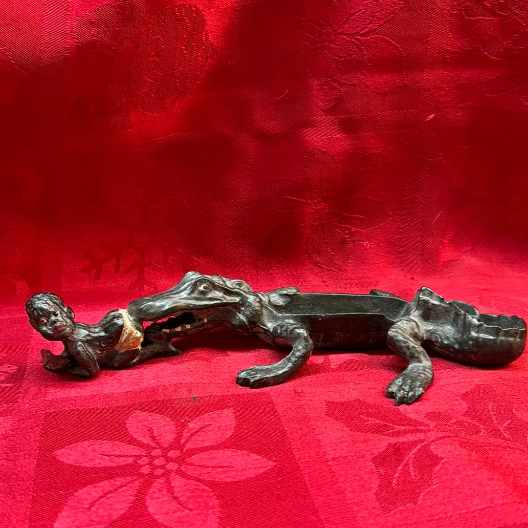 Lead Black Americana Alligator Baby Ashtray Trinket Dish 1