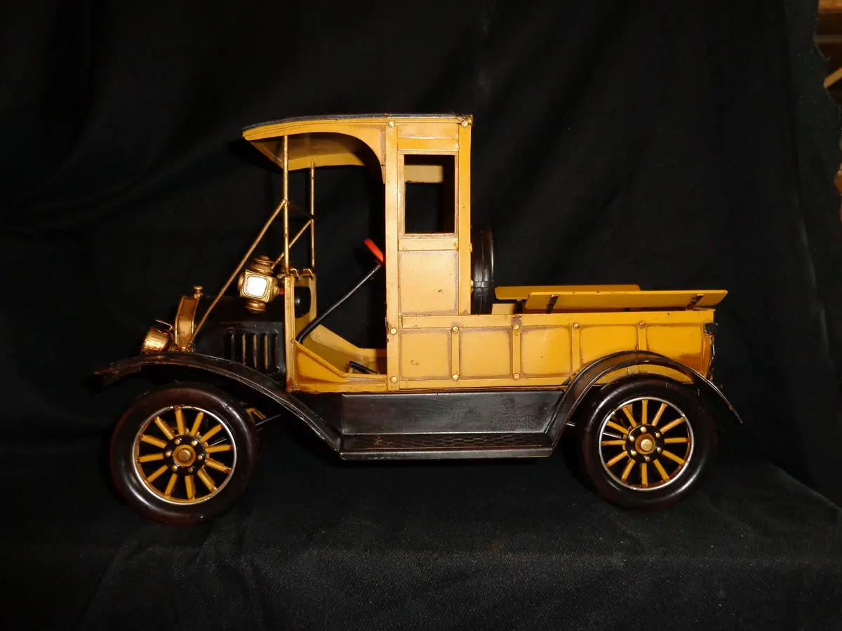 Vintage Toys - Yellow Ford Model T Truck 1