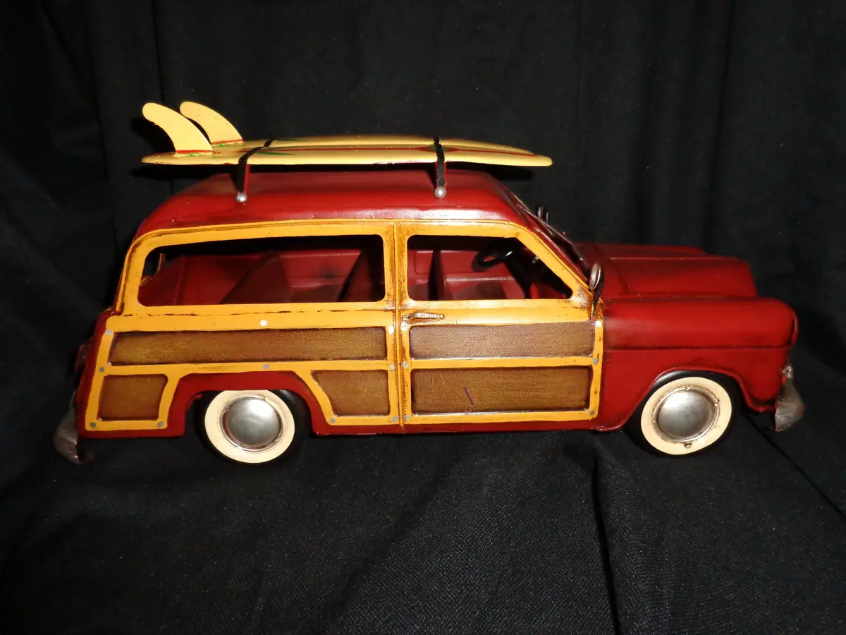 Vintage Toys - Ford Classic Woody Wagon Surfs Up 2 Surfboards 1