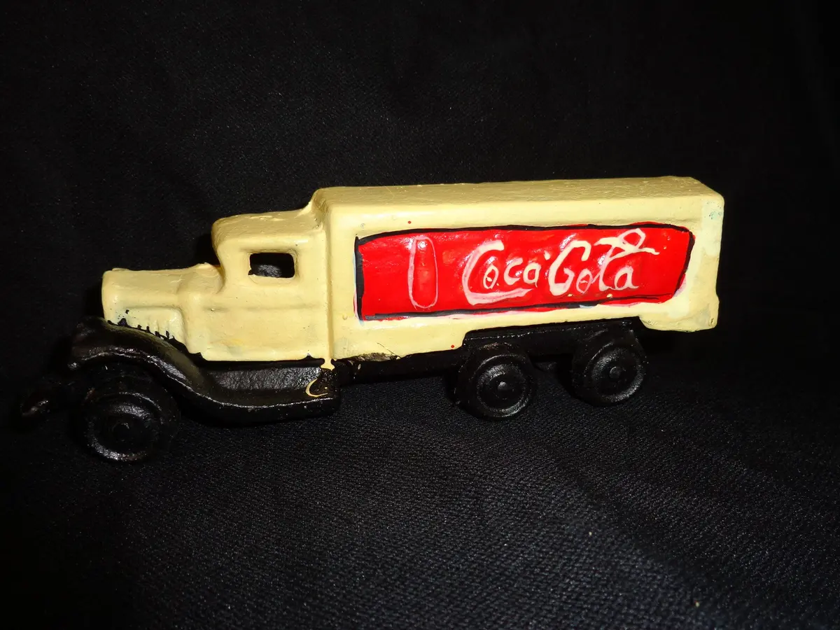 Cast Iron Toy - Coca-Cola Delivery Truck 1