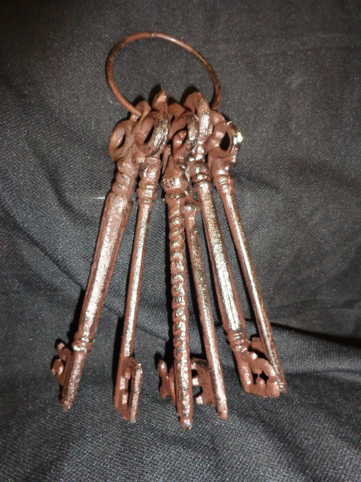 Cast Iron Key - 6 Long Keys 1
