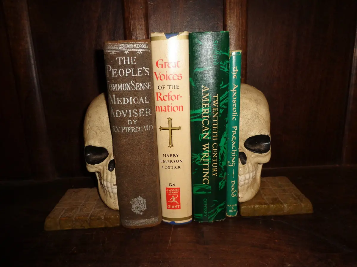 Bookends -Cast Iron  Pair Halloween Skull Head 1