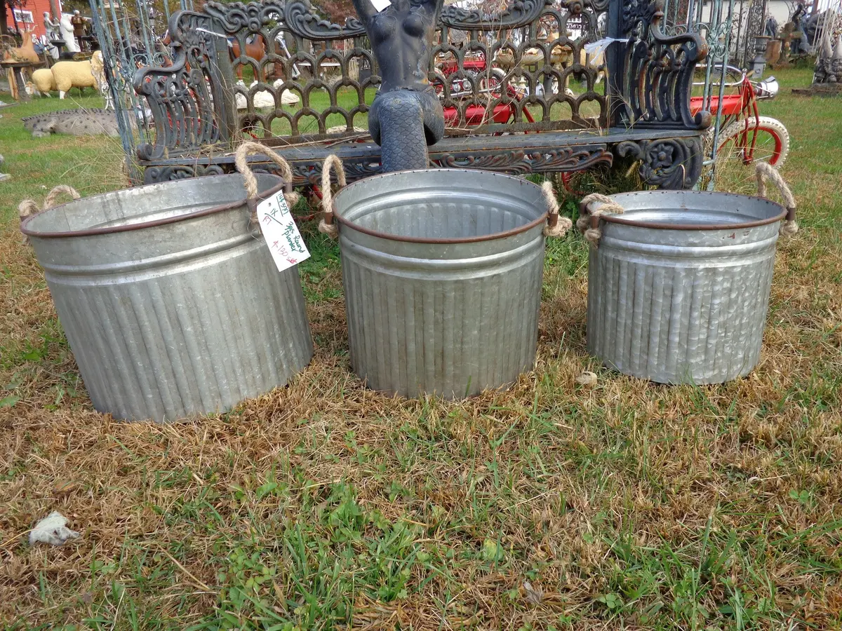 Industrial Planter 3 Pc. Bucket Planter Set 1